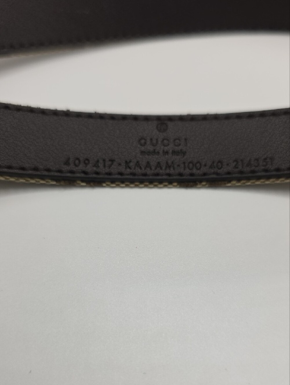 Gucci Beige Monogram GG Canvas Belt with Gold Double G Buckle - Picture 5 of 7